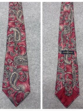 Vintage Men's Paisley Silk Tie in Burgundy